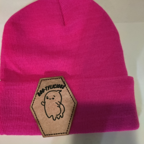 Beanie with laser engraved patch - Picture 1 of 3
